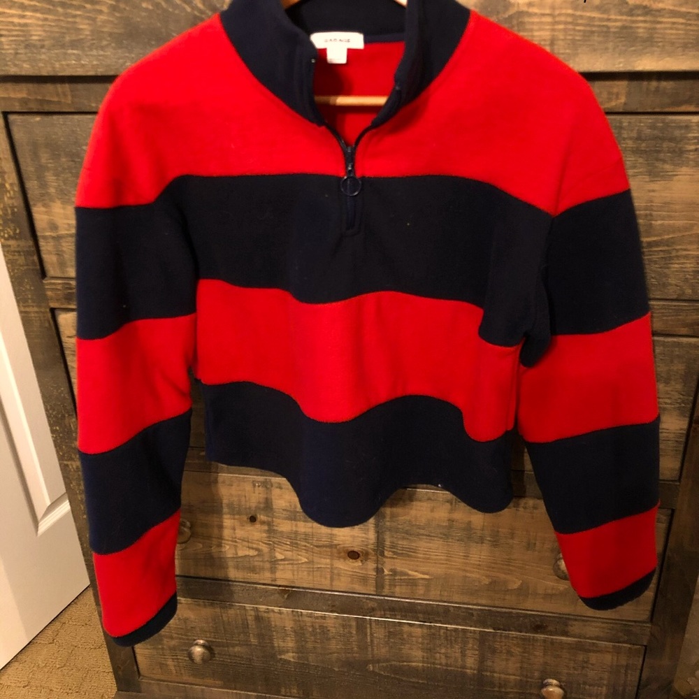 Woman’s crop fleece jacket